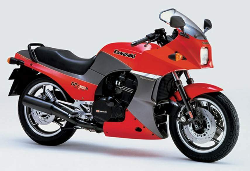 Kawasaki GPZ 900 R – Ventura