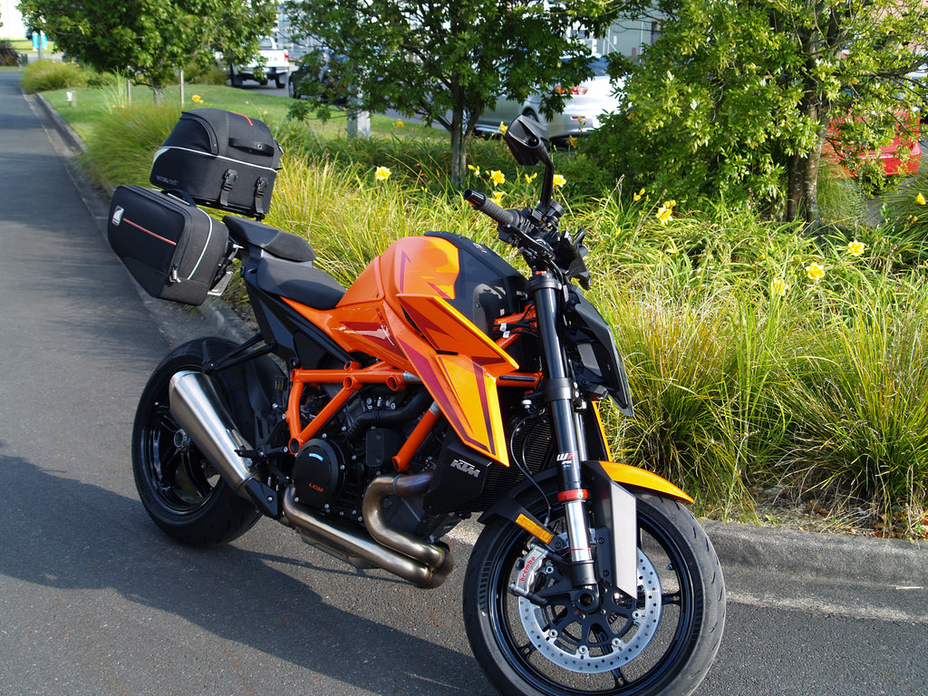 KTM 1390 Super Duke R (24 - >)